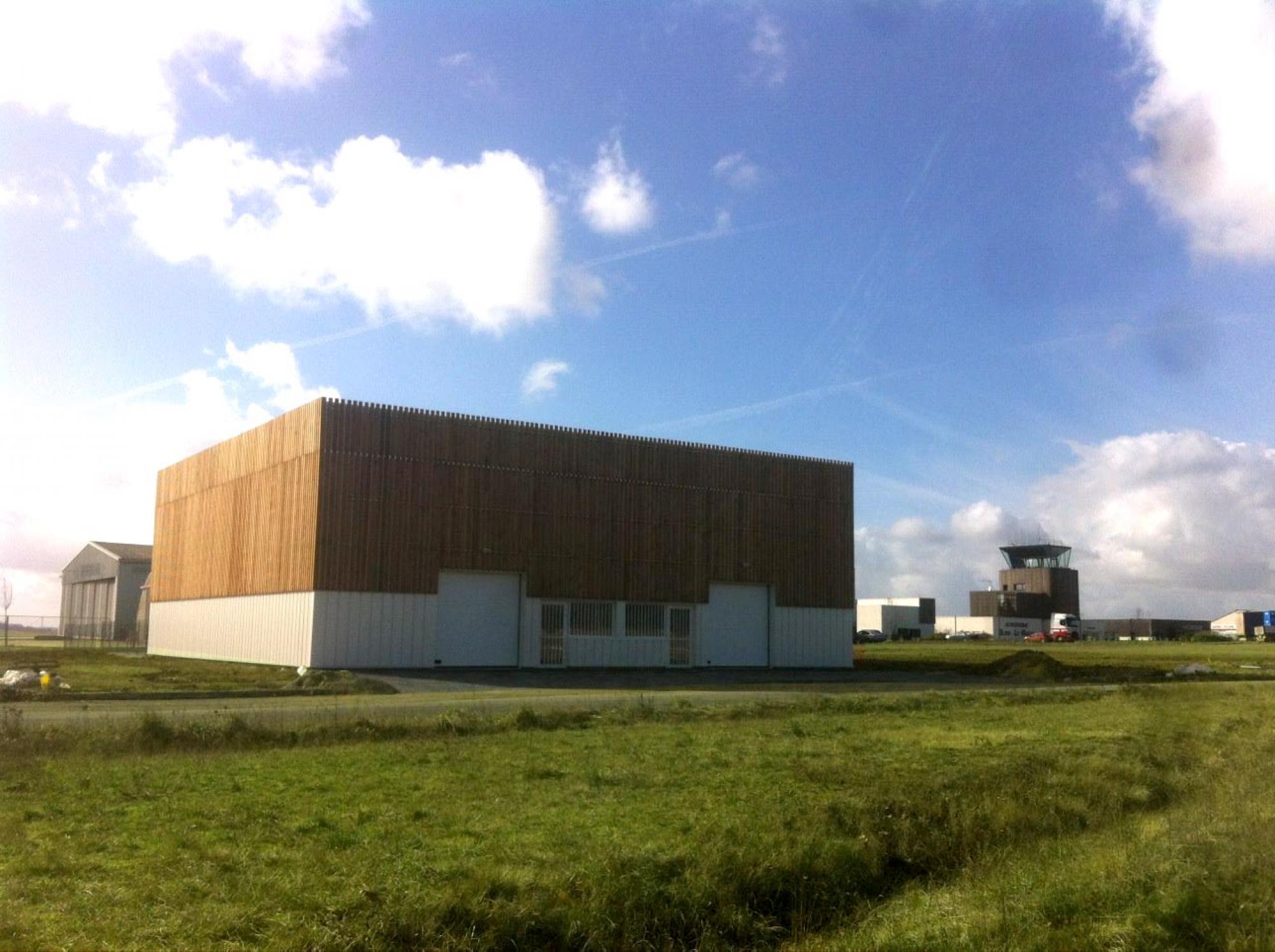 AÃ©rodrome de Blois-le-Breuil - Construction de deux ateliers relais  - LA CHAPELLE VENDOMOISE (41)